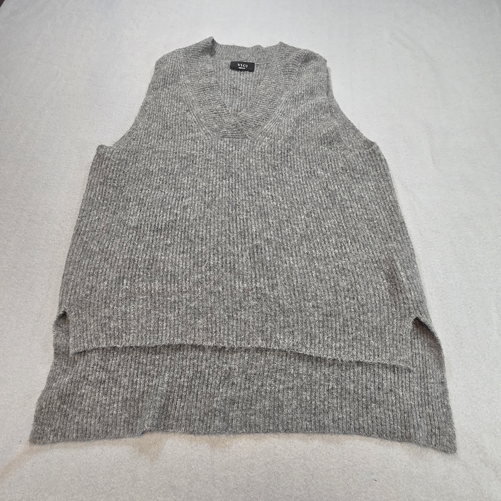 VICI Sweater Vest Womens Small Grey Ribbed V-Neck High Low Hem JT21-010-V1